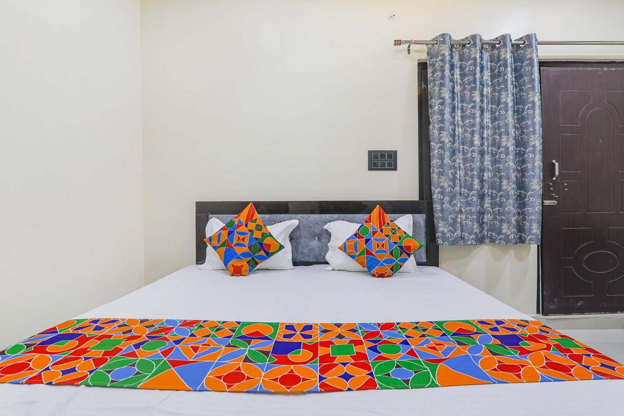 Fabexpress Awadh Inn - 400M From Shri Ram Janam Bhumi Ayodhya Екстериор снимка