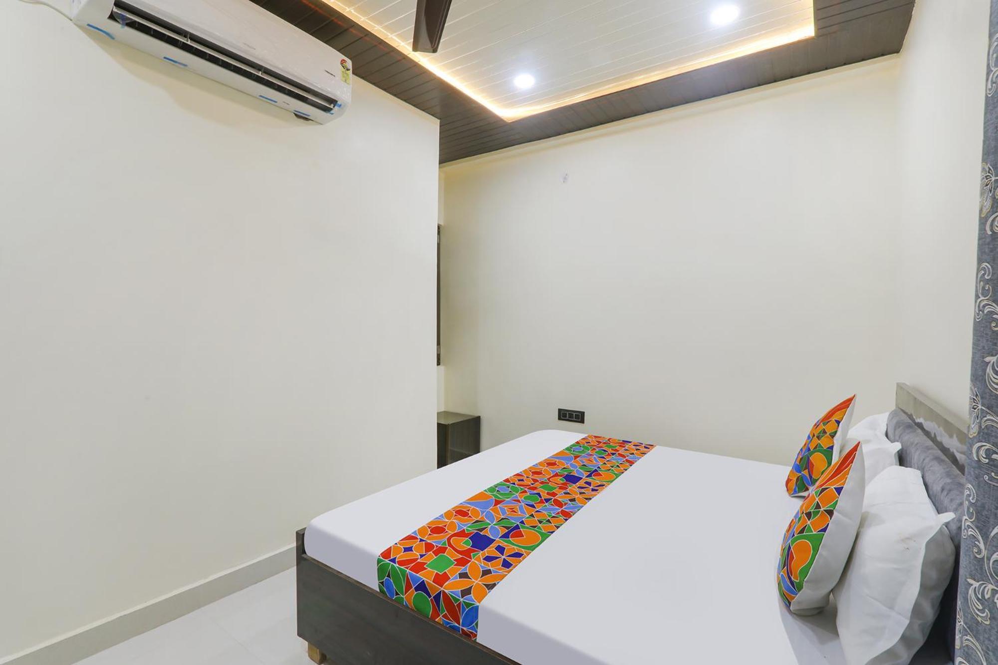Fabexpress Awadh Inn - 400M From Shri Ram Janam Bhumi Ayodhya Екстериор снимка